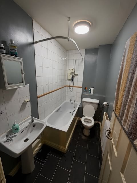 Bathroom after cleaning